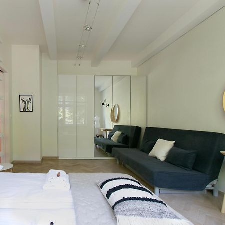 Spacious 3Br Apartment With Ac In Living Room, 2 Balconies 克拉科夫 外观 照片
