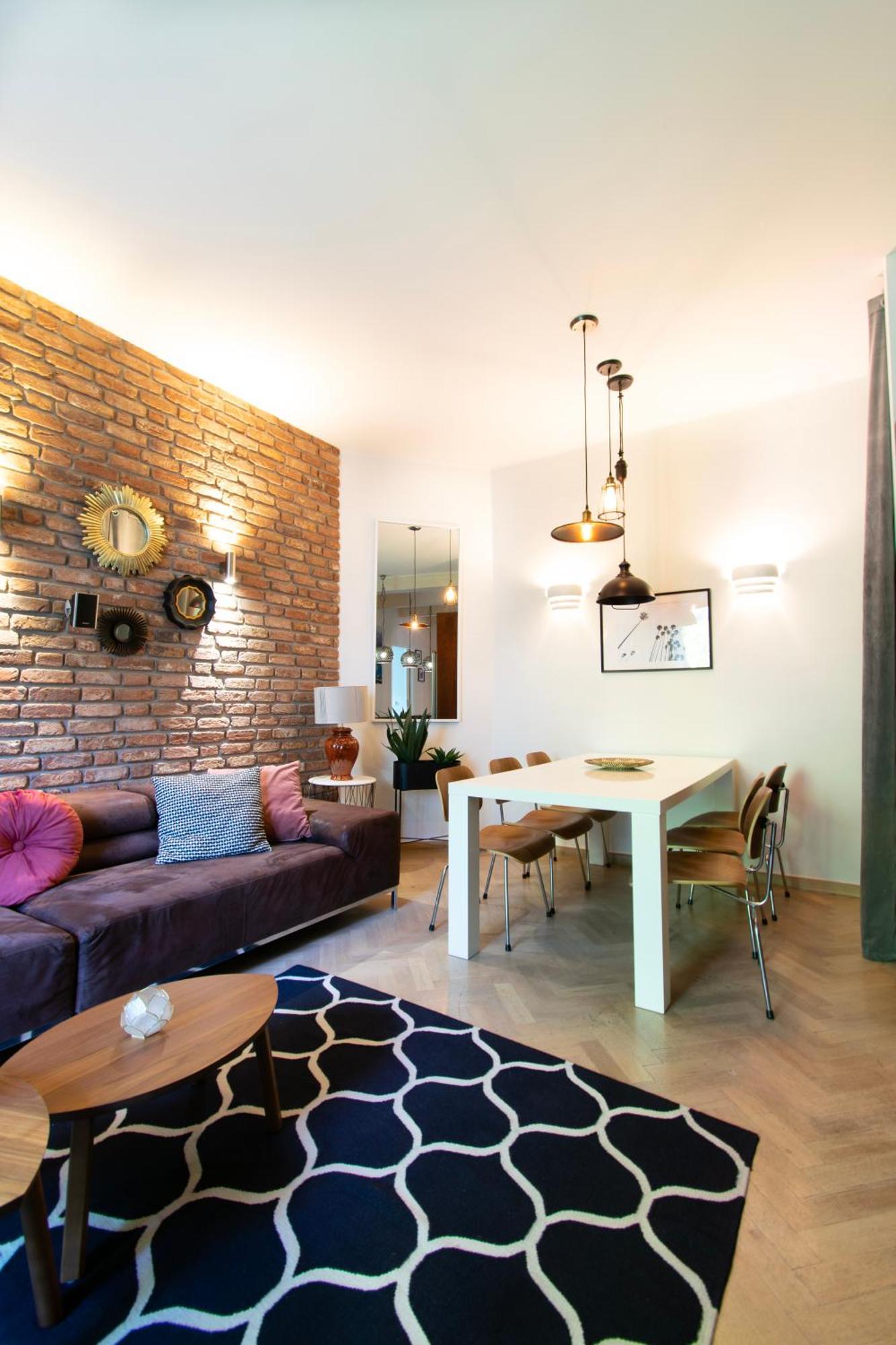 Spacious 3Br Apartment With Ac In Living Room, 2 Balconies 克拉科夫 外观 照片